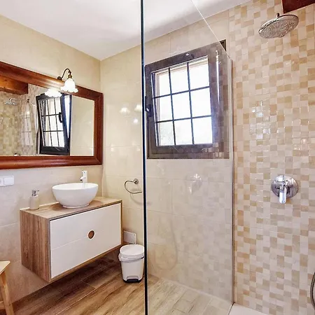 Spacious With Private Pool Vakantiehuis Alcúdia