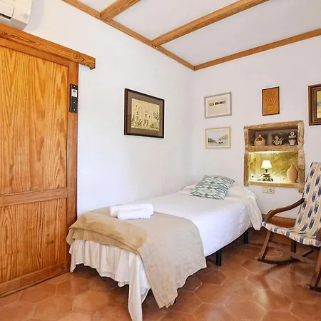 Spacious With Private Pool Holiday home *