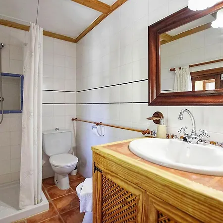 Spacious With Private Pool Holiday home *