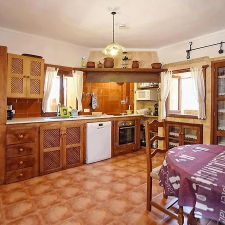Spacious With Private Pool Alcudia (Mallorca)